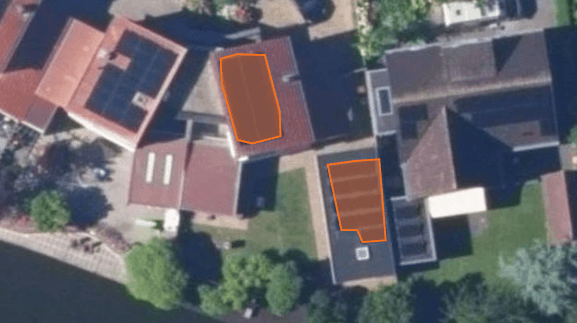 Satellietfoto van Ewijk met zichtbare zonnepanelen